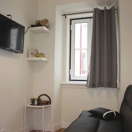 Apartment Sweet Alfama, *